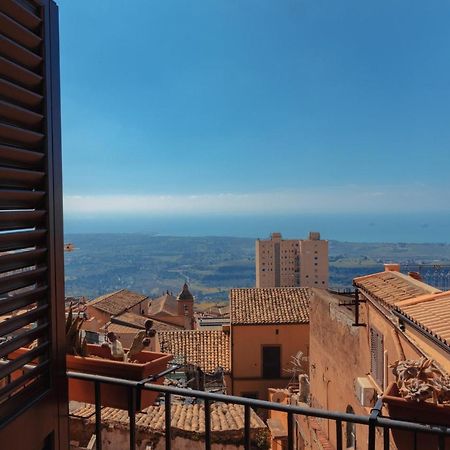 Bed and Breakfast Le Vie Di Girgenti Agrigento Exterior foto