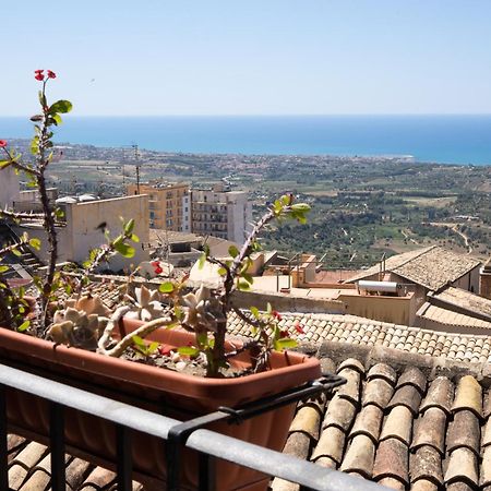 Bed and Breakfast Le Vie Di Girgenti Agrigento Exterior foto