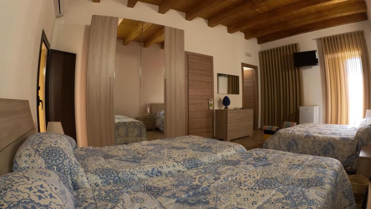 Bed and Breakfast Le Vie Di Girgenti Agrigento Exterior foto
