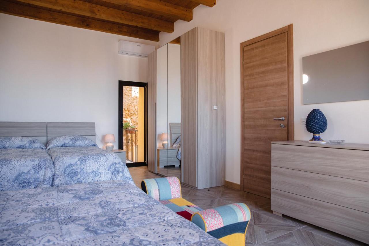 Bed and Breakfast Le Vie Di Girgenti Agrigento Exterior foto