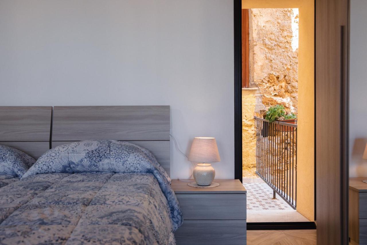 Bed and Breakfast Le Vie Di Girgenti Agrigento Exterior foto