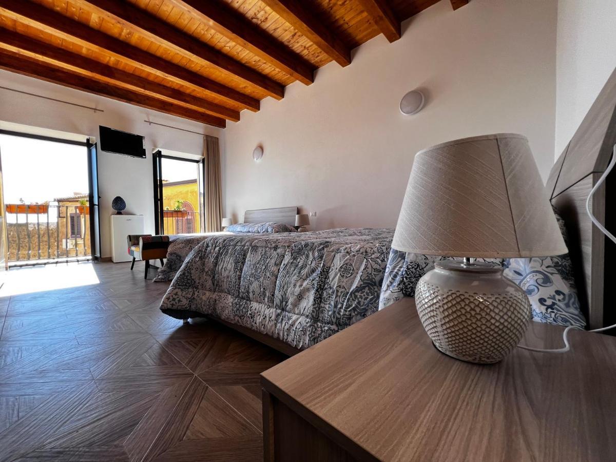 Bed and Breakfast Le Vie Di Girgenti Agrigento Exterior foto