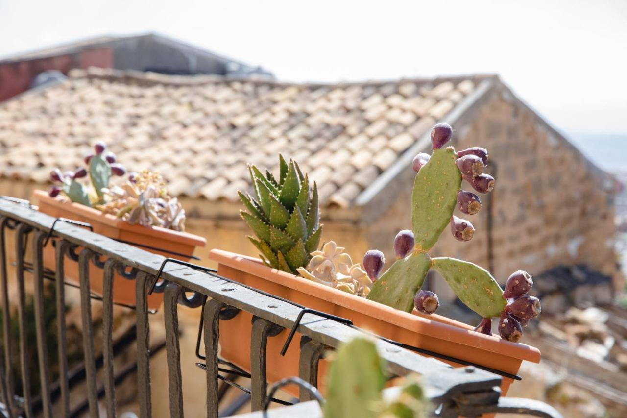 Bed and Breakfast Le Vie Di Girgenti Agrigento Exterior foto