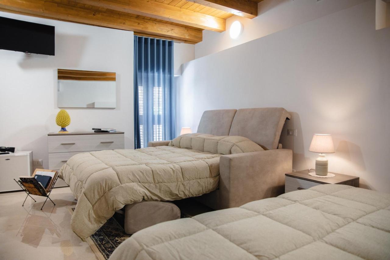 Bed and Breakfast Le Vie Di Girgenti Agrigento Exterior foto
