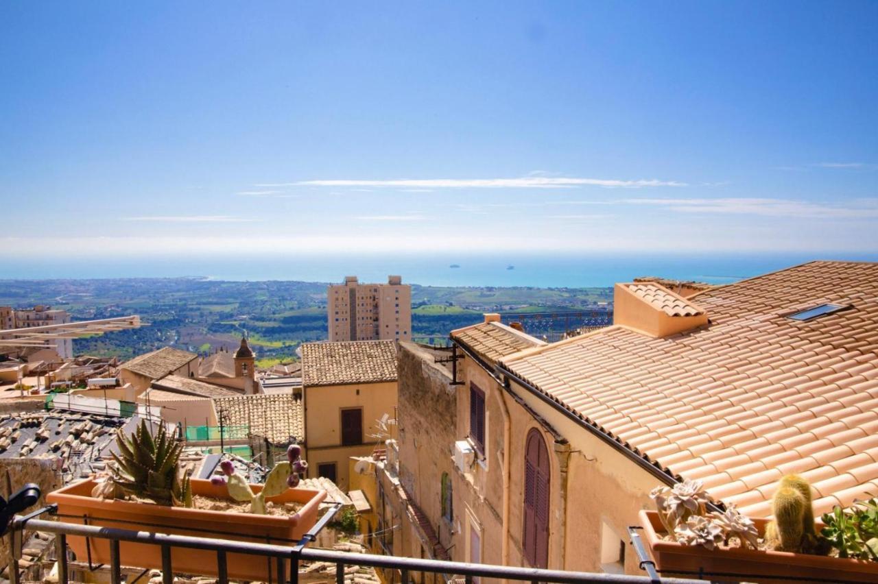 Bed and Breakfast Le Vie Di Girgenti Agrigento Exterior foto