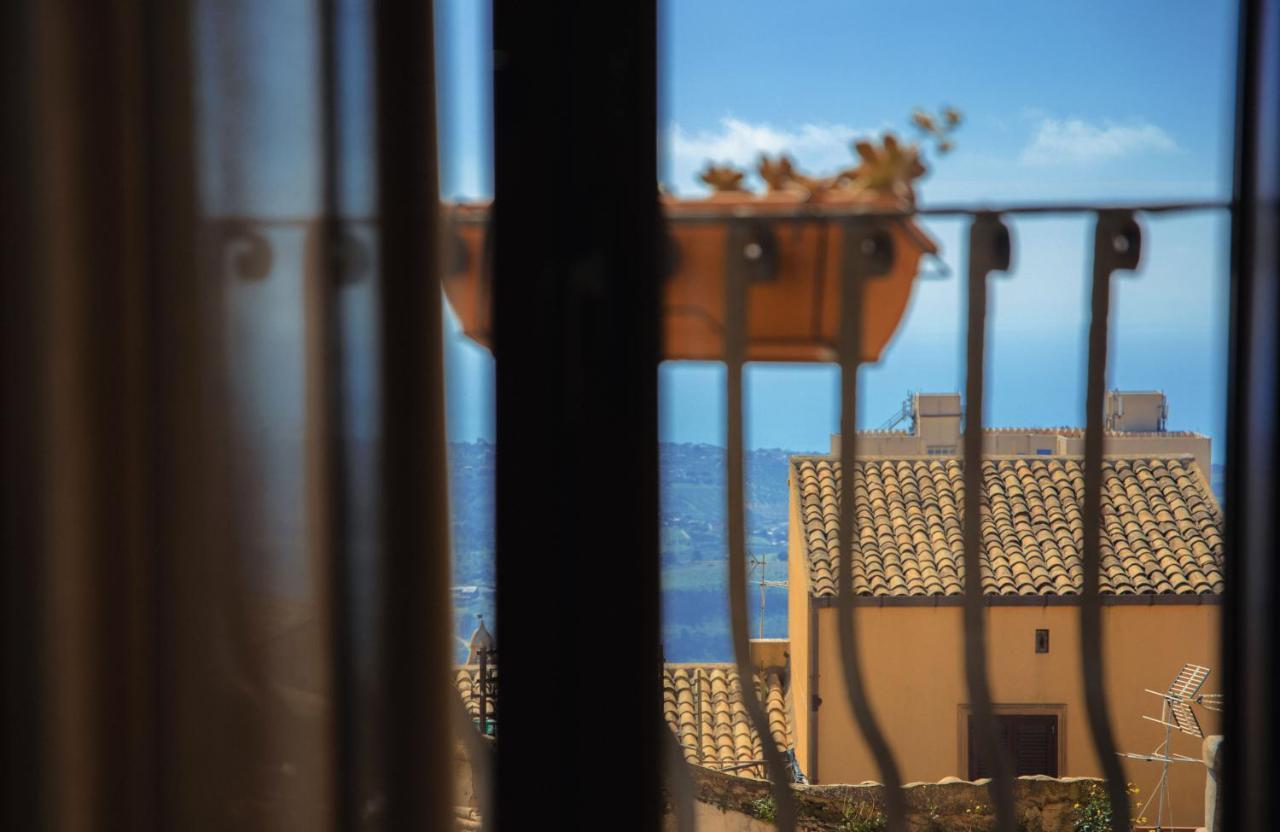 Bed and Breakfast Le Vie Di Girgenti Agrigento Exterior foto