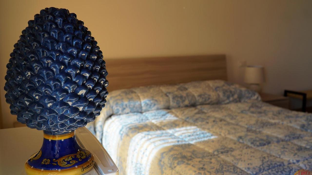 Bed and Breakfast Le Vie Di Girgenti Agrigento Exterior foto