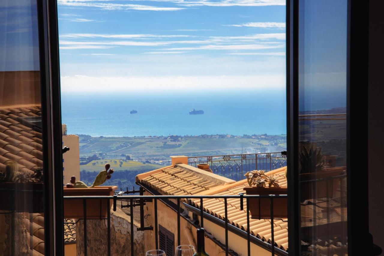 Bed and Breakfast Le Vie Di Girgenti Agrigento Exterior foto