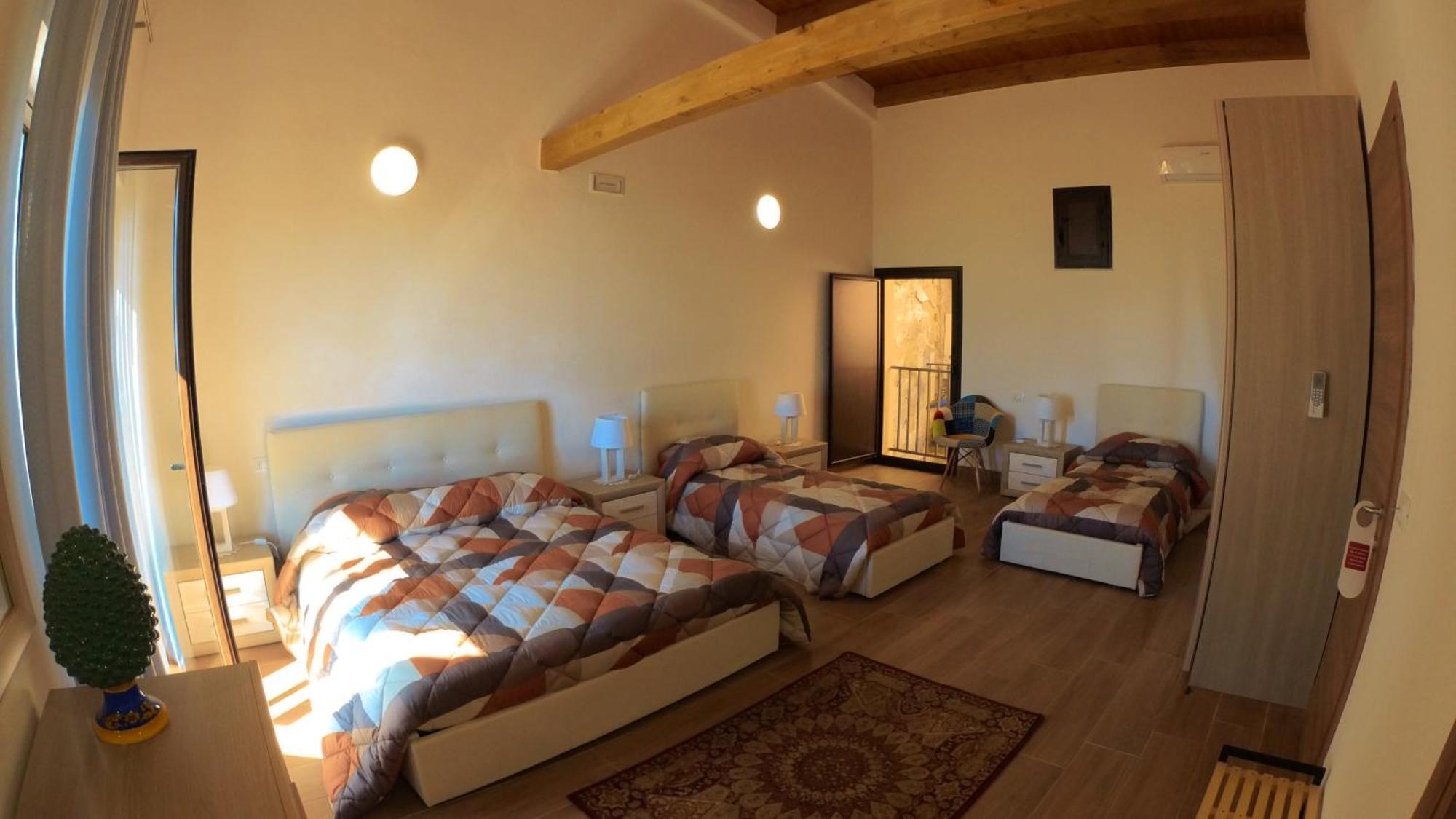 Bed and Breakfast Le Vie Di Girgenti Agrigento Exterior foto