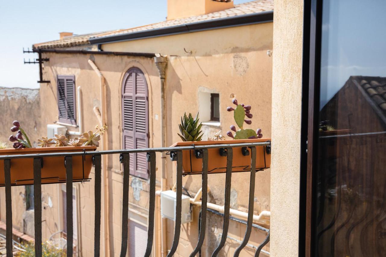 Bed and Breakfast Le Vie Di Girgenti Agrigento Exterior foto